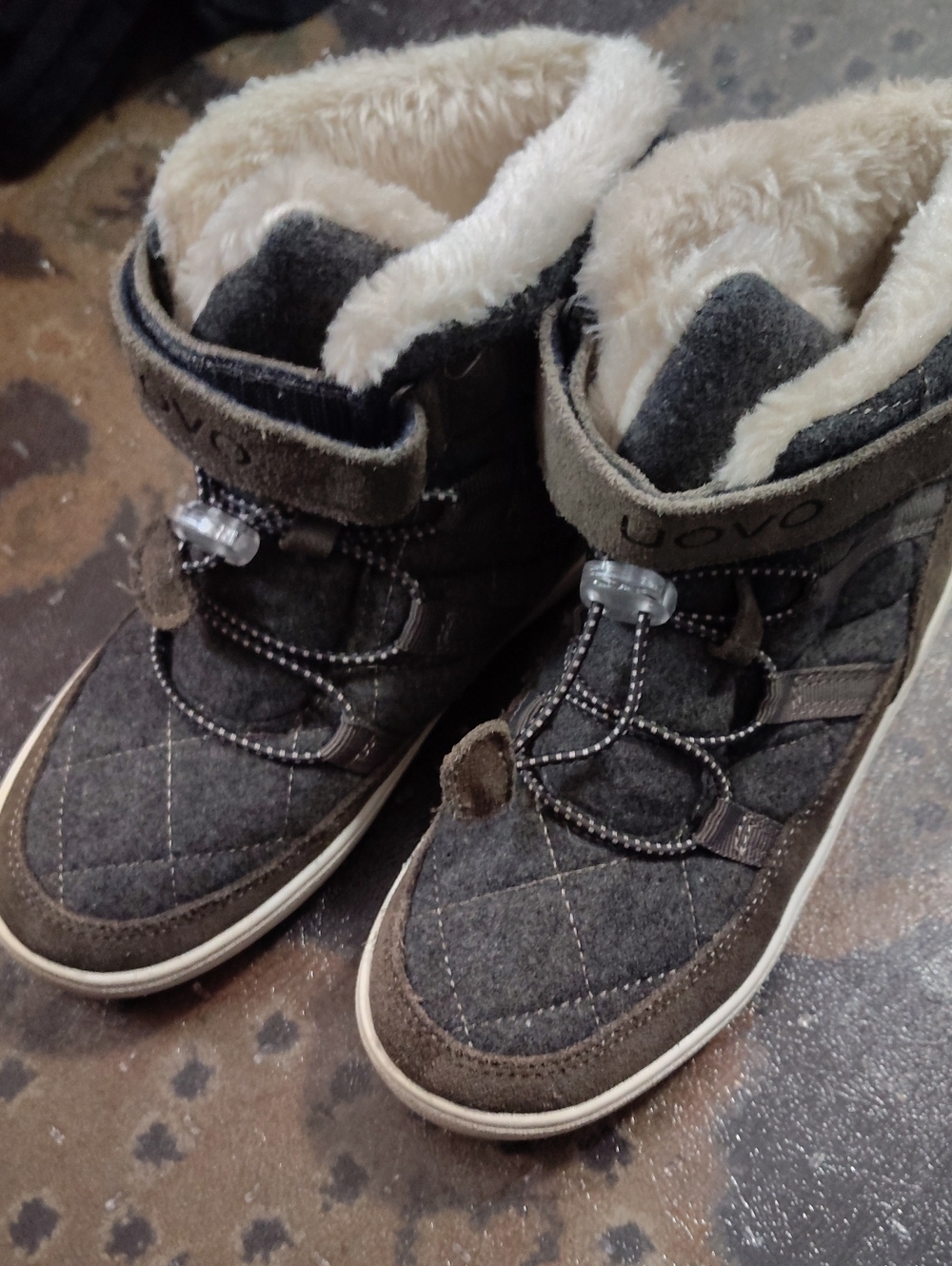 Uovo Boots 33 About 2/3 $45